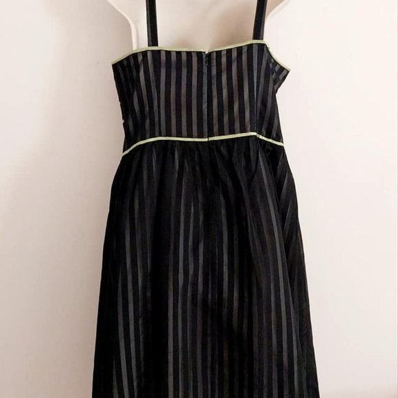 Signature by Robbie Bee Dress Size 12 Petite - Picture 3 of 9